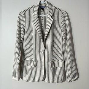 Vylett  Stripped Linen Blazer 
Size Small